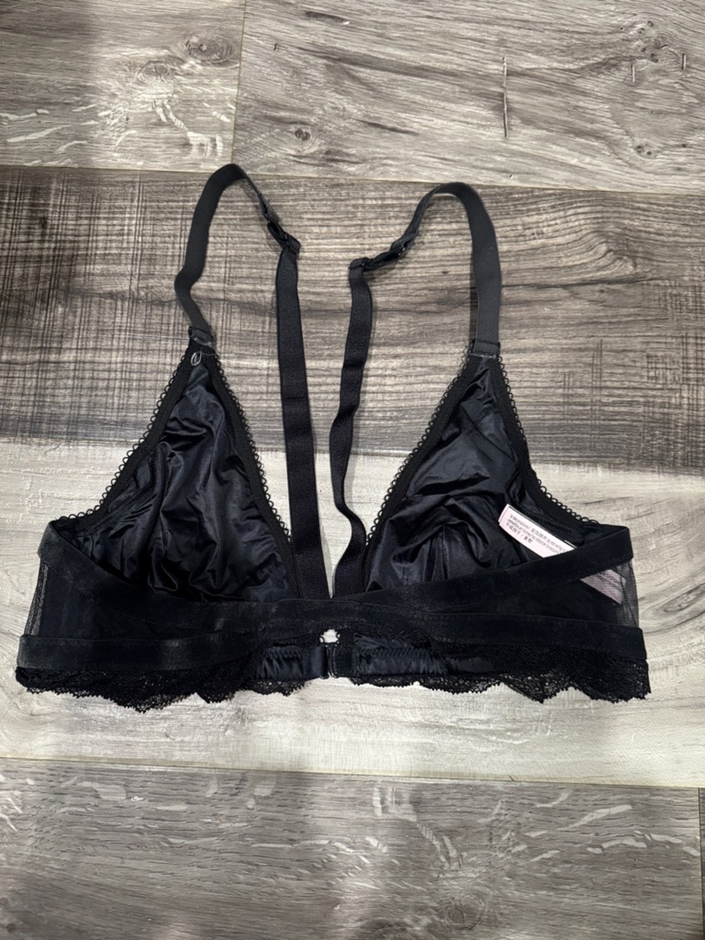 Victoria's Secret Black Lace Triangle Bralette - Picture 2 of 3